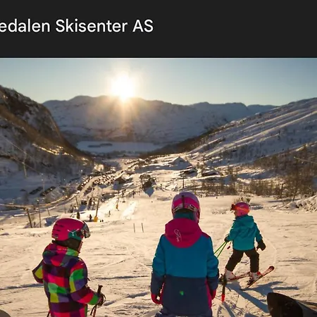 Fossen Bratte Mountain فيلة Eikedalen
