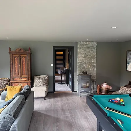 Fossen Bratte Mountain فيلة Eikedalen