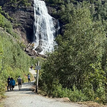 Fossen Bratte Mountain * Eikedalen
